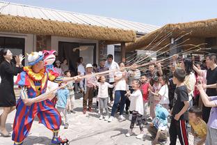 努涅斯本场数据：4次关键传球，2次射门0射正，评分7.1分